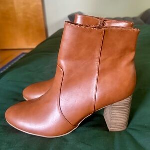 Old Navy Tan Heeled Boots